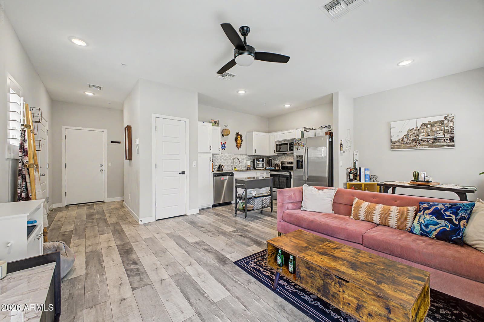 8176 N 22ND Drive, Phoenix, AZ 85021 — photo 4 of 44