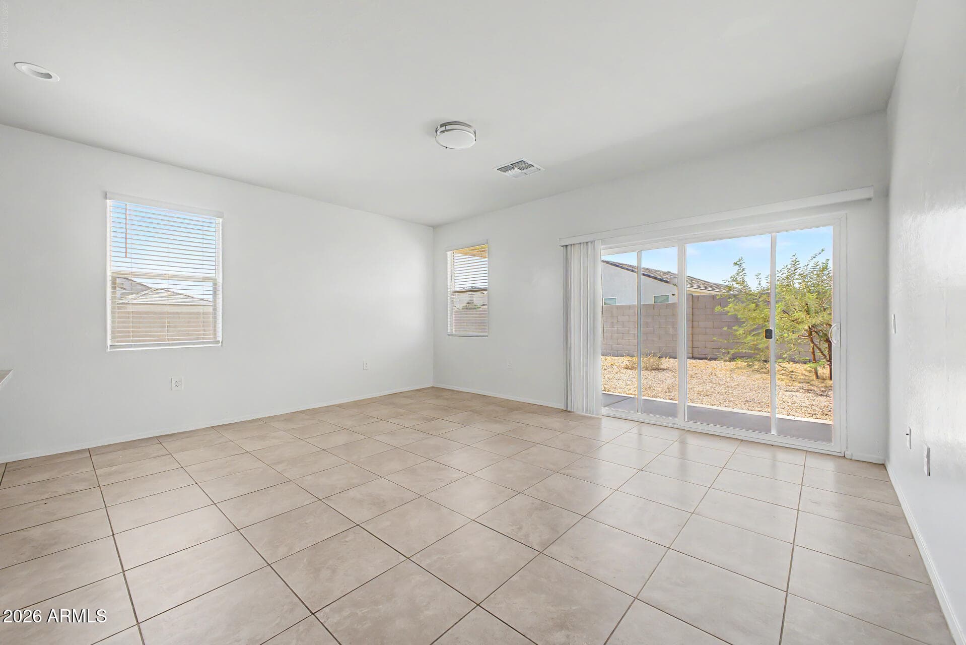 1896 W CENTRAL Avenue, Coolidge, AZ 85128 — photo 3 of 27