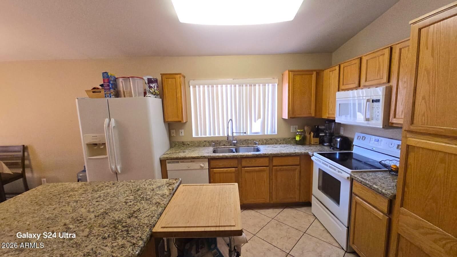 5227 S 10TH Avenue, Phoenix, AZ 85041 — photo 3 of 10