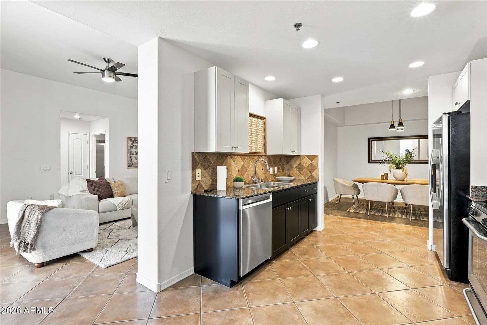 2302 N CENTRAL Avenue 313, Phoenix, AZ 85004 — photo 10 of 52