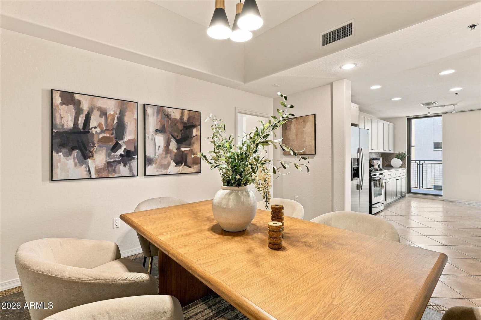 2302 N CENTRAL Avenue 313, Phoenix, AZ 85004 — photo 16 of 52