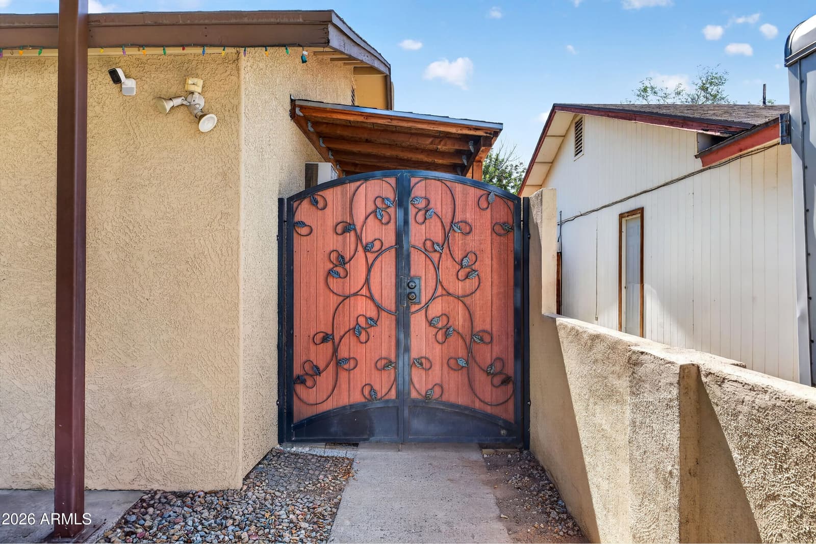 4832 N 63RD Drive, Phoenix, AZ 85033 — photo 4 of 46