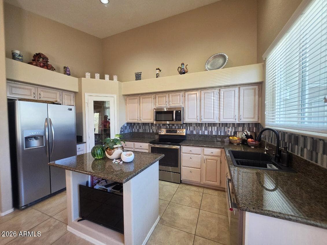 11862 E SORREL Lane, Scottsdale, AZ 85259 — photo 12 of 38