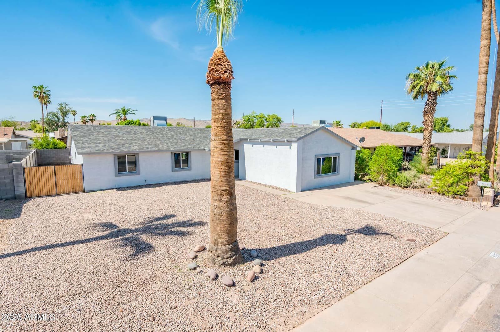 4031 E Nancy Lane, Phoenix, AZ 85042 — photo 3 of 40