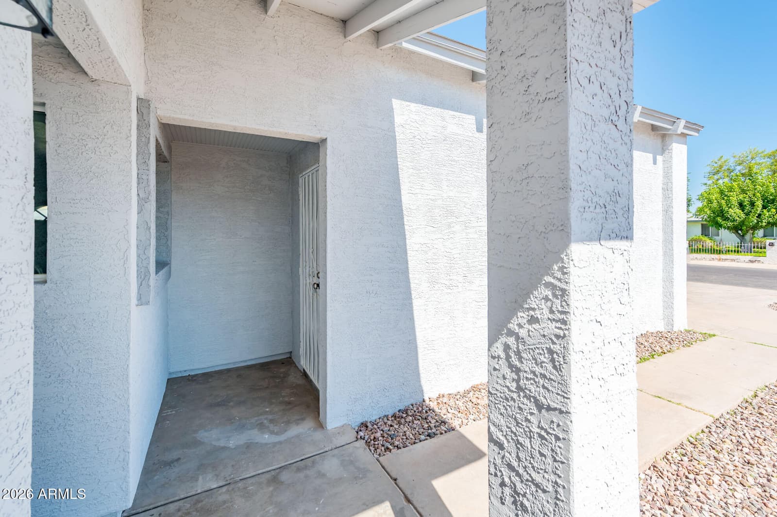 4031 E Nancy Lane, Phoenix, AZ 85042 — photo 7 of 40