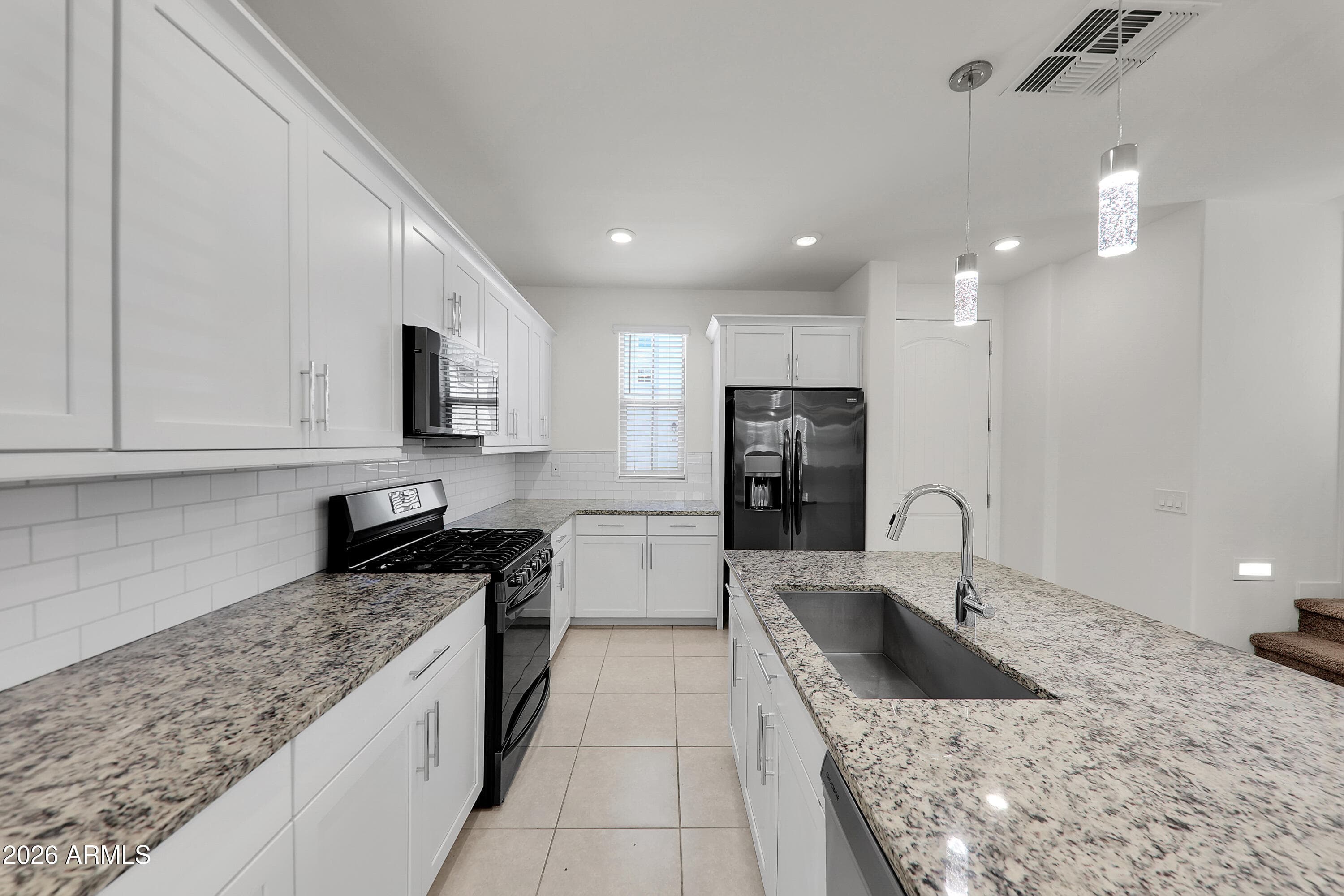 683 N ABALONE Drive, Gilbert, AZ 85233 — photo 8 of 36