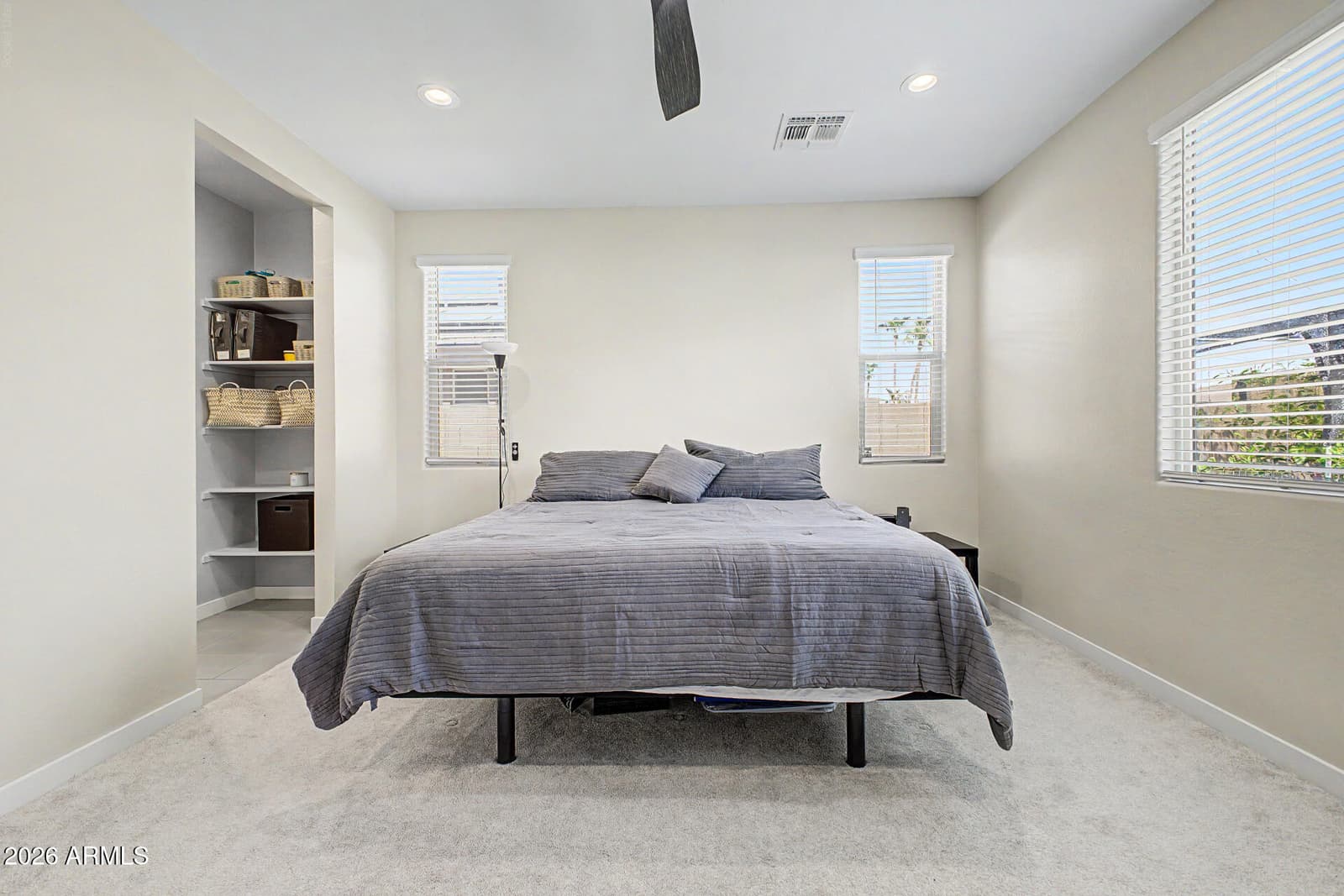 433 E SPIRIT Trail, Phoenix, AZ 85042 — photo 21 of 33