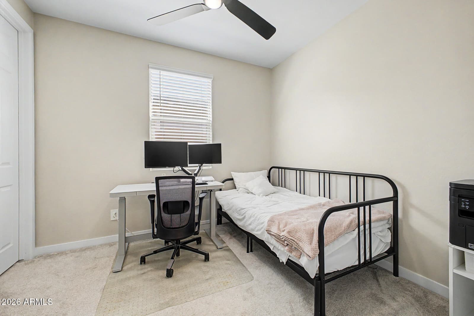 433 E SPIRIT Trail, Phoenix, AZ 85042 — photo 26 of 33