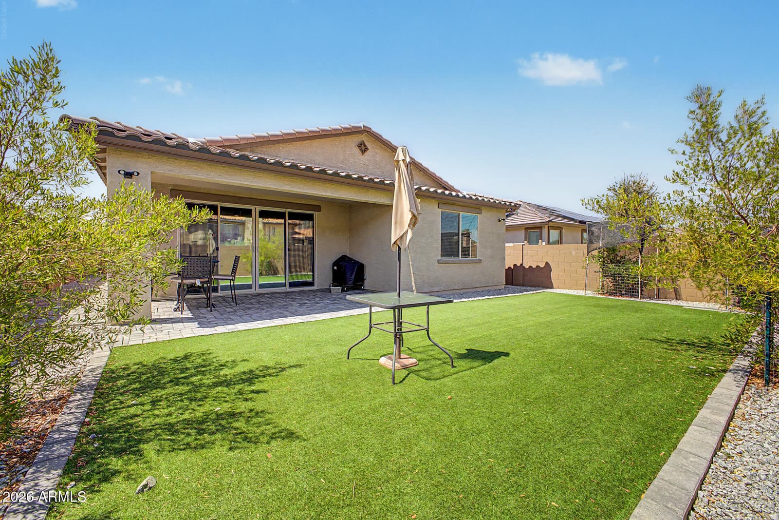 433 E SPIRIT Trail, Phoenix, AZ 85042 — photo 32 of 33