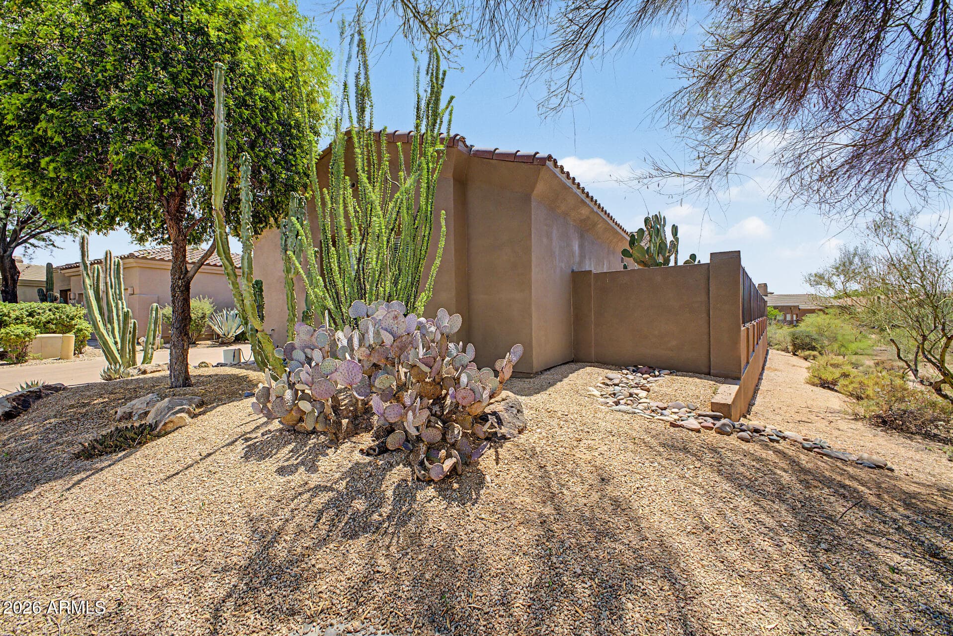 7377 E RUSSET SKY Drive, Scottsdale, AZ 85266 — photo 3 of 45