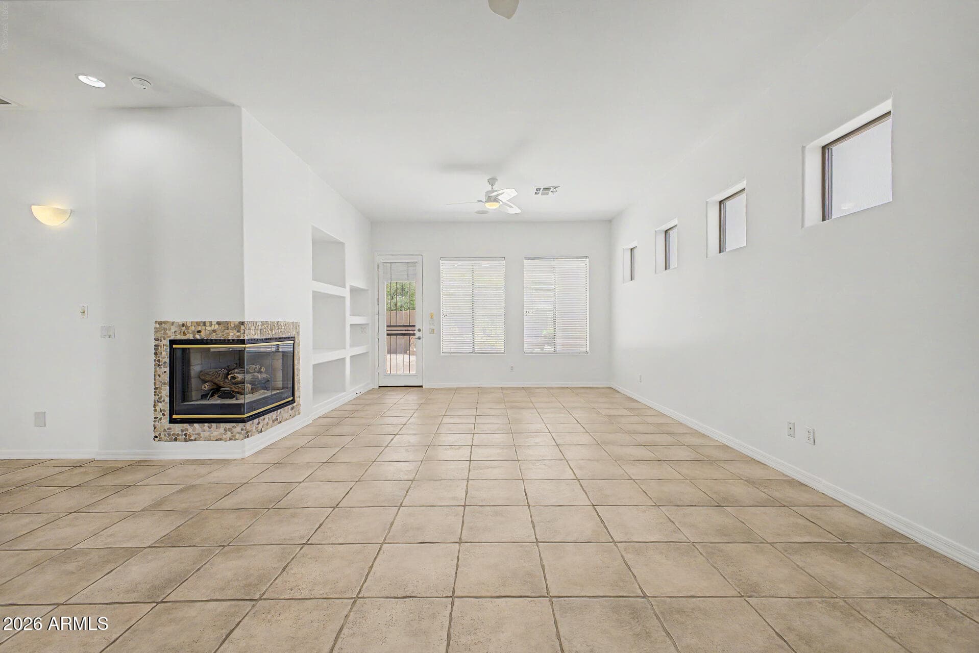 7377 E RUSSET SKY Drive, Scottsdale, AZ 85266 — photo 8 of 45