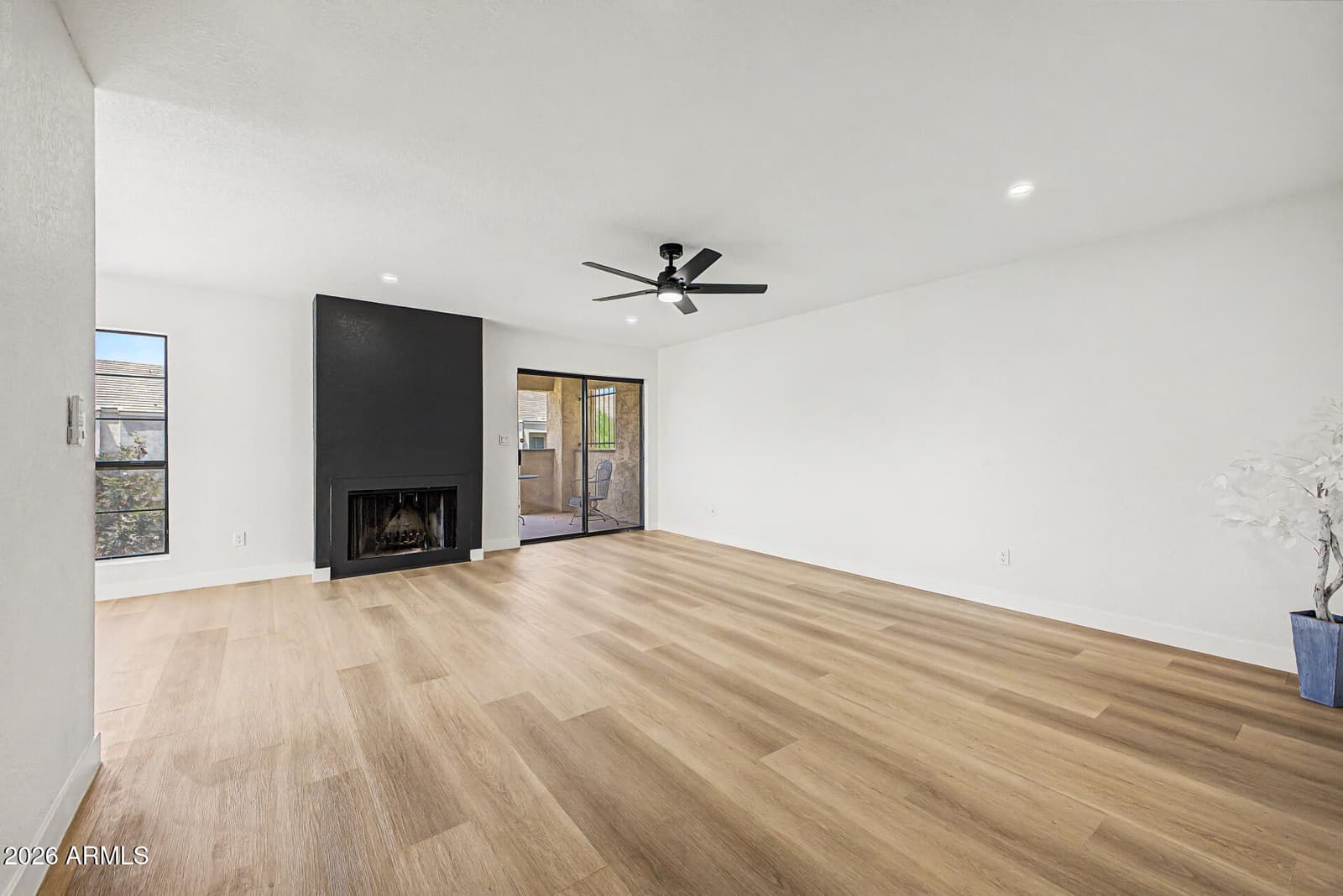 8202 N 21ST Drive B201, Phoenix, AZ 85021 — photo 13 of 40