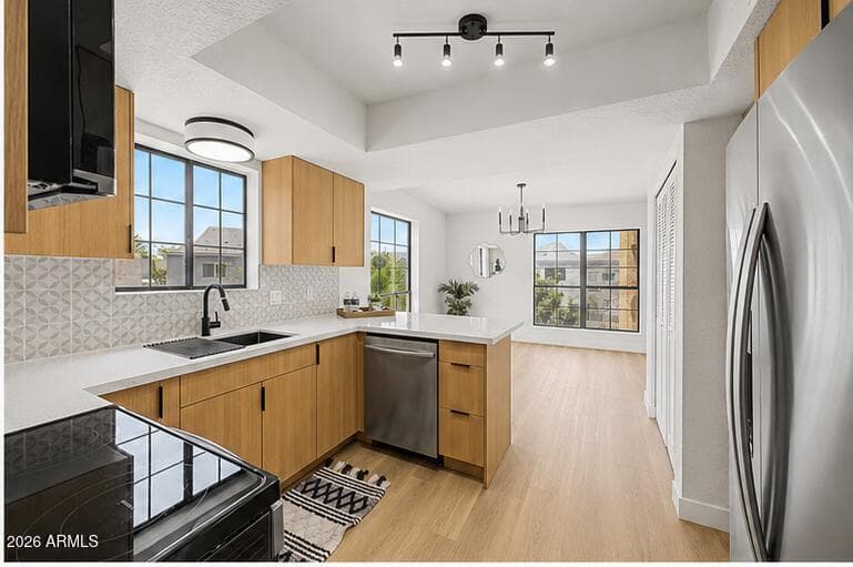 8202 N 21ST Drive B201, Phoenix, AZ 85021 — photo 5 of 40
