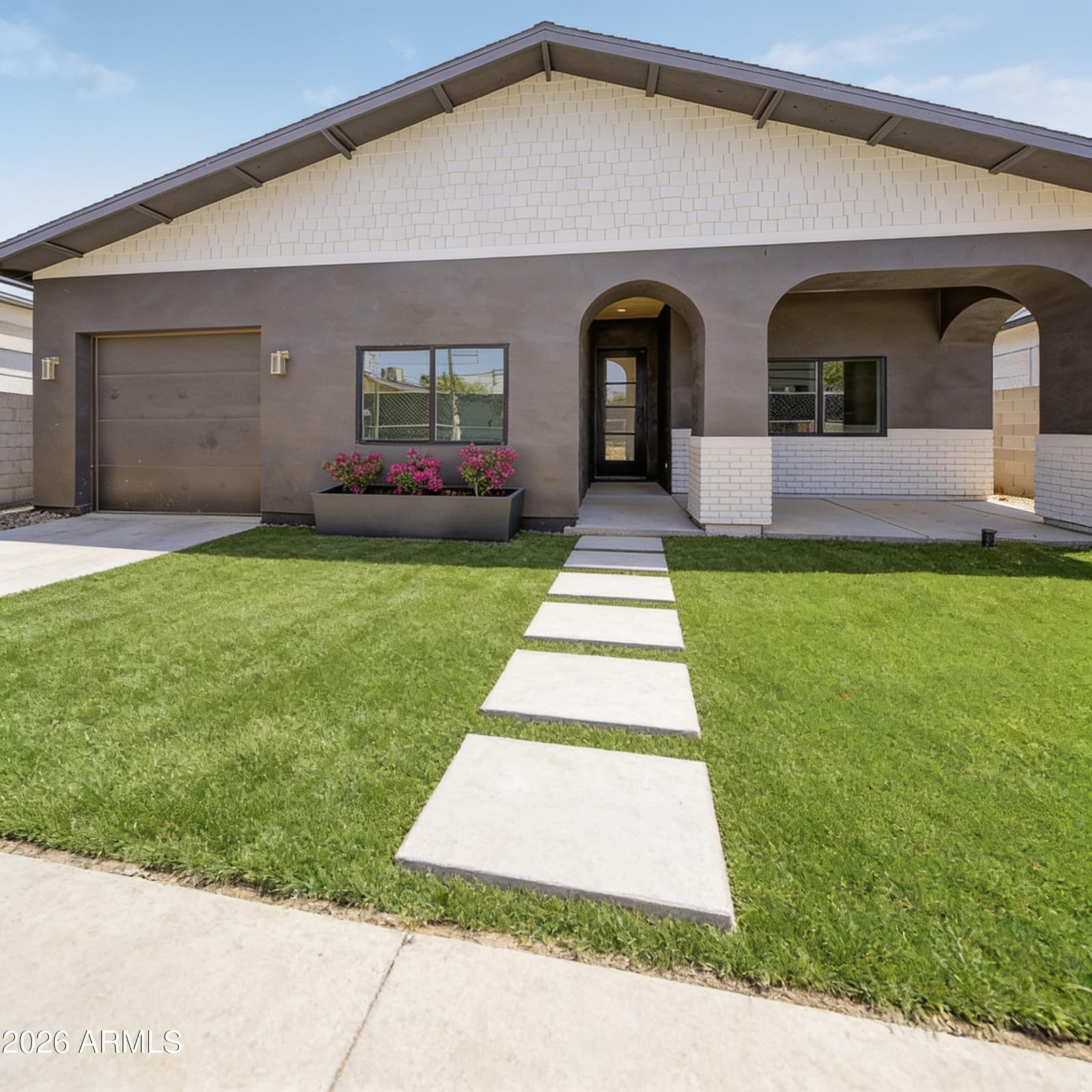 423 N PIMA, Mesa, AZ 85201 — photo 1 of 36