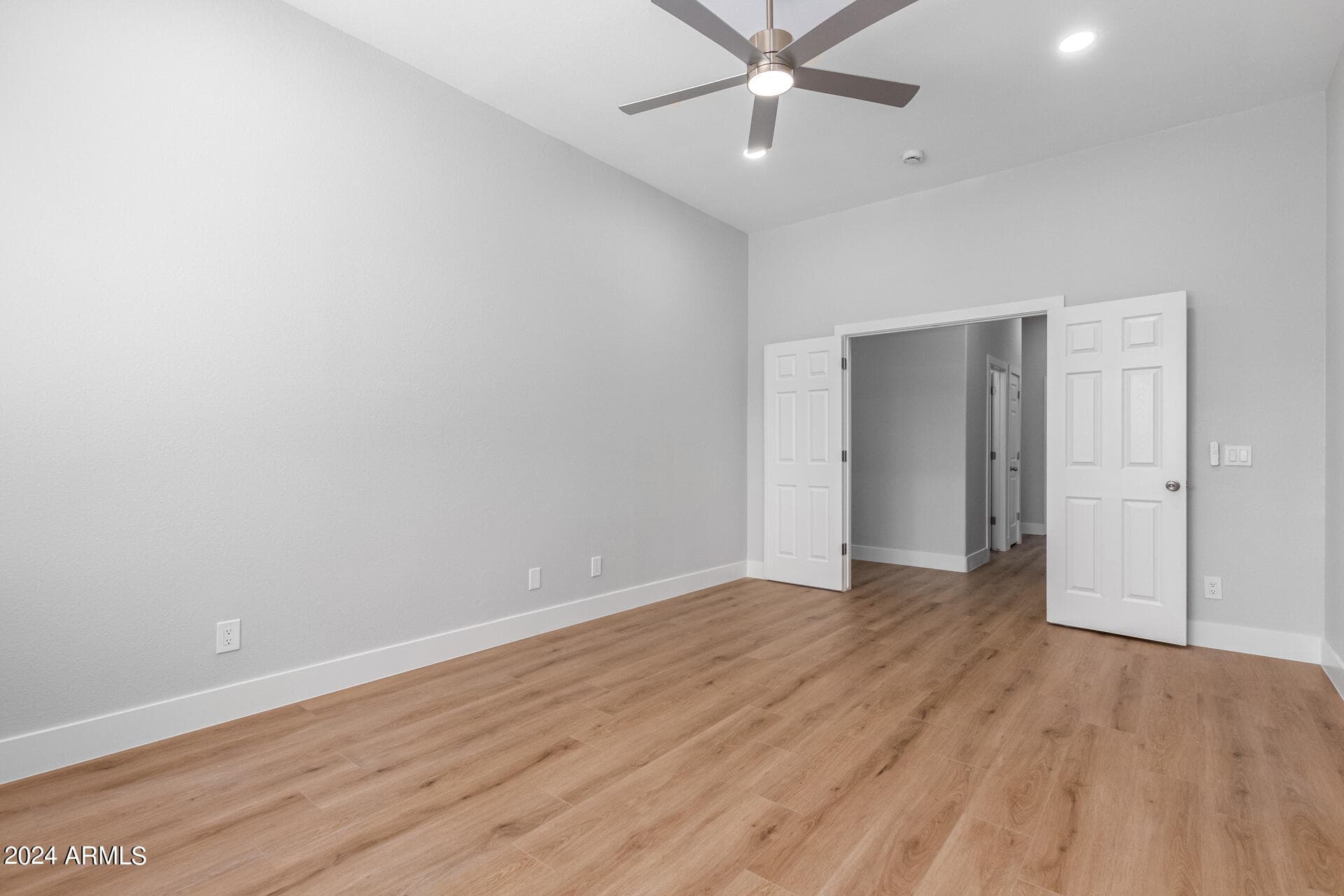 13711 W TARA Lane, Surprise, AZ 85374 — photo 9 of 22