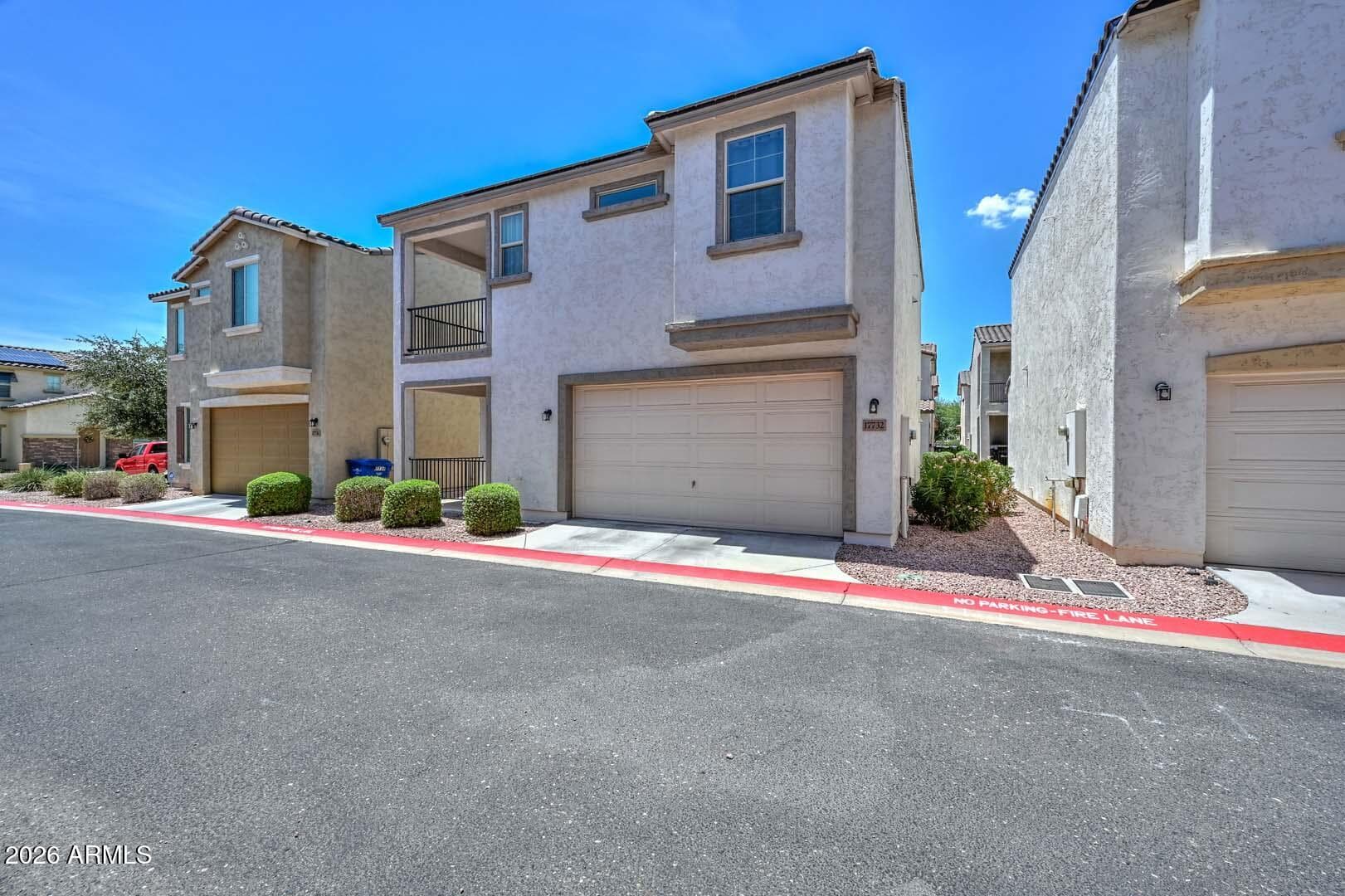 17732 W MANDALAY Lane, Surprise, AZ 85388 — photo 4 of 45