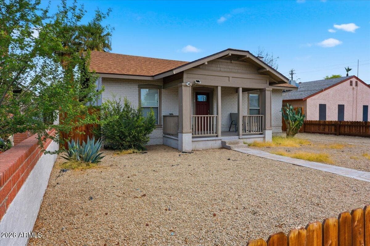1514 E FILLMORE Street, Phoenix, AZ 85006 — photo 8 of 31