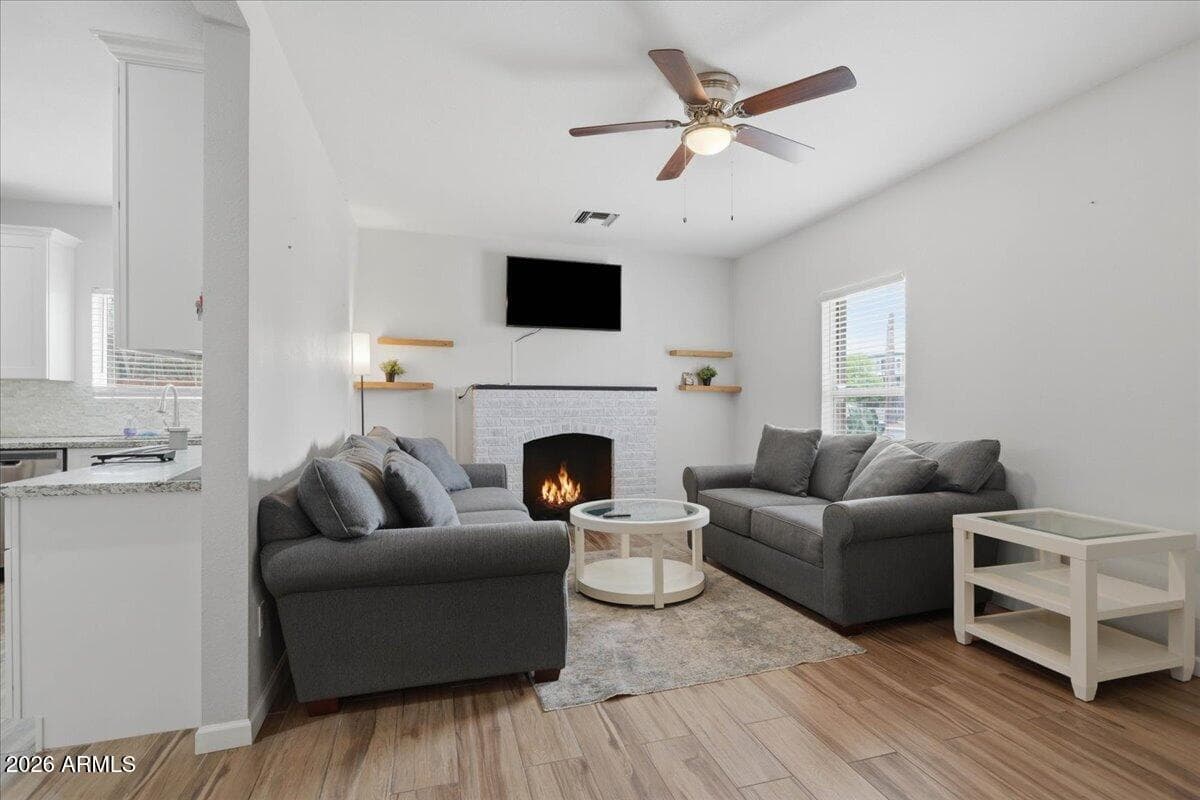 1514 E FILLMORE Street, Phoenix, AZ 85006 — photo 4 of 31