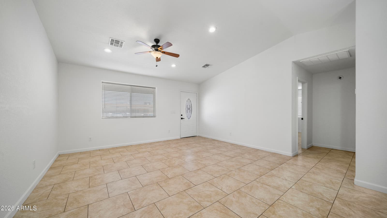 8807 W CATALINA Drive, Phoenix, AZ 85037 — photo 6 of 30