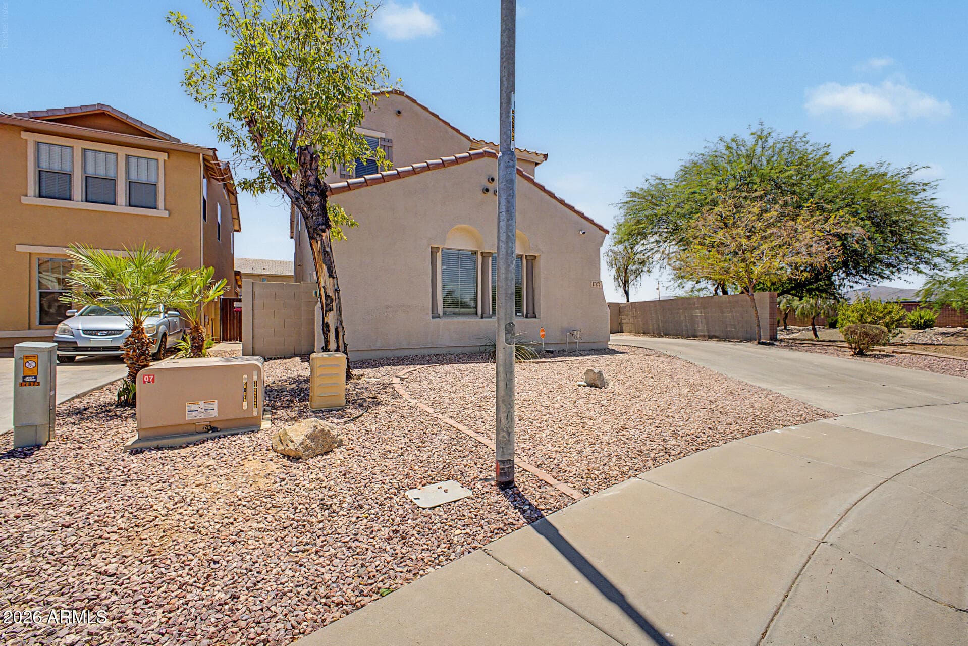 17873 W WATSON Lane, Surprise, AZ 85388 — photo 4 of 61