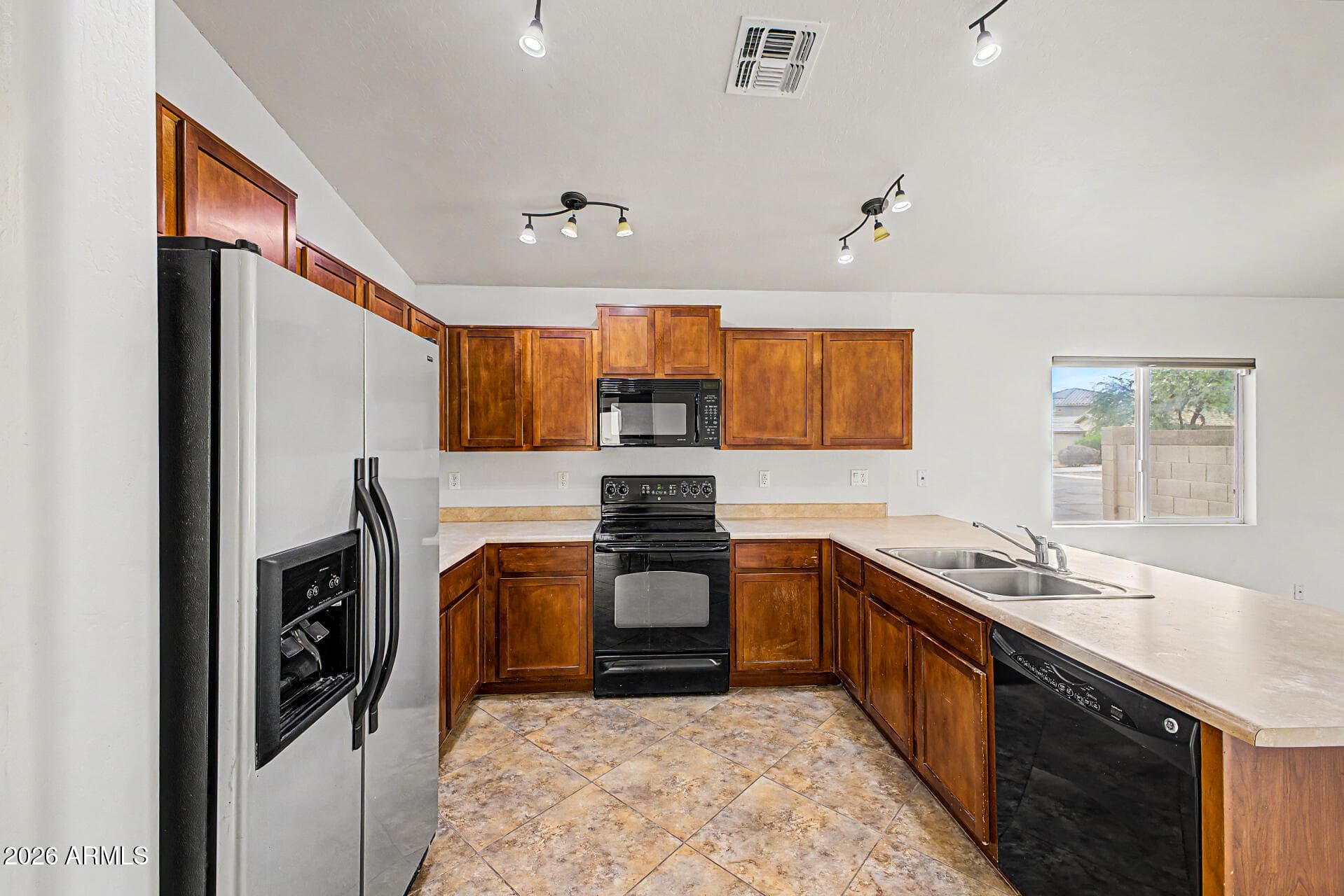 3902 E PINTO VALLEY Road, San Tan Valley, AZ 85143 — photo 5 of 18