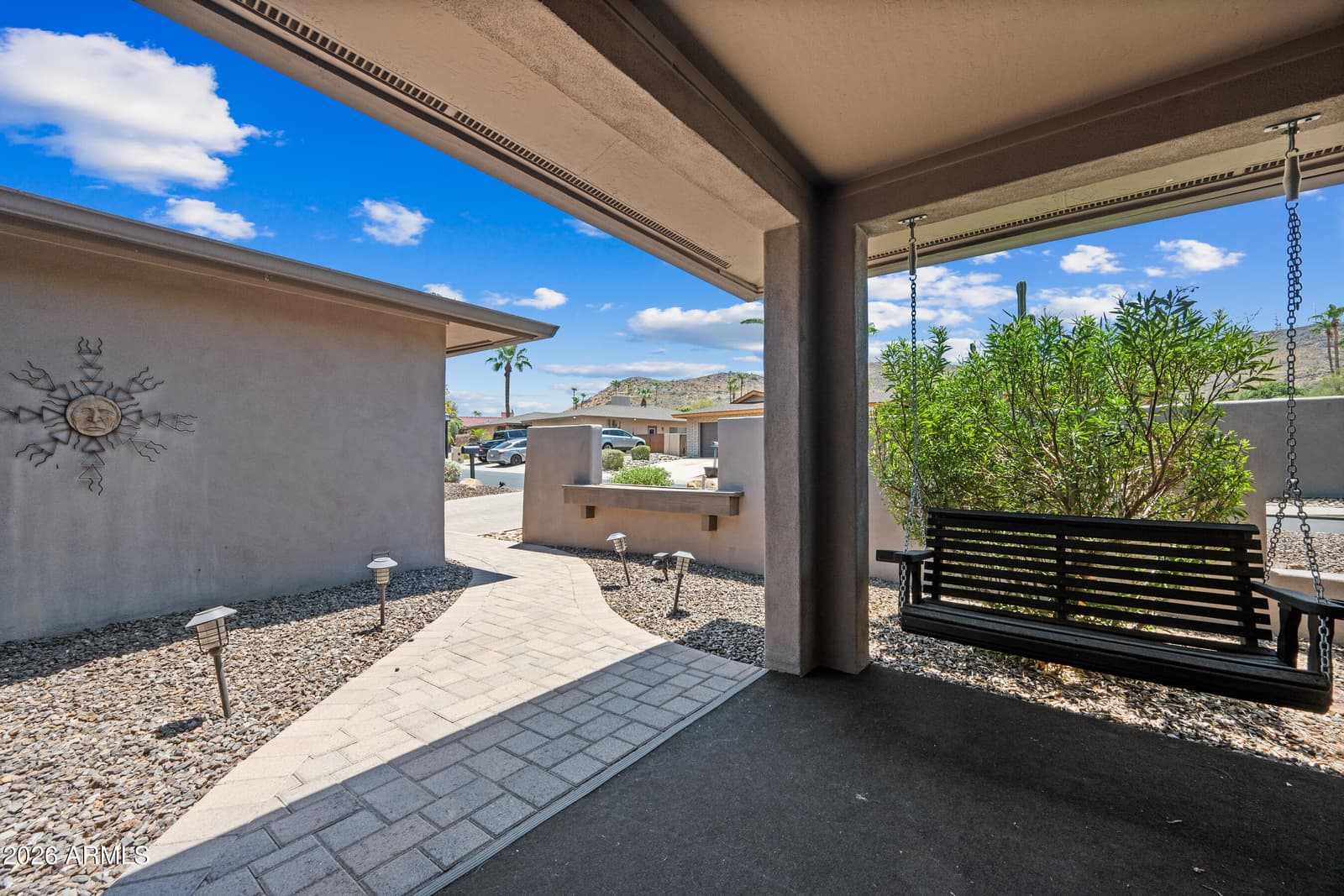 324 W WILLOW Avenue, Phoenix, AZ 85029 — photo 4 of 42