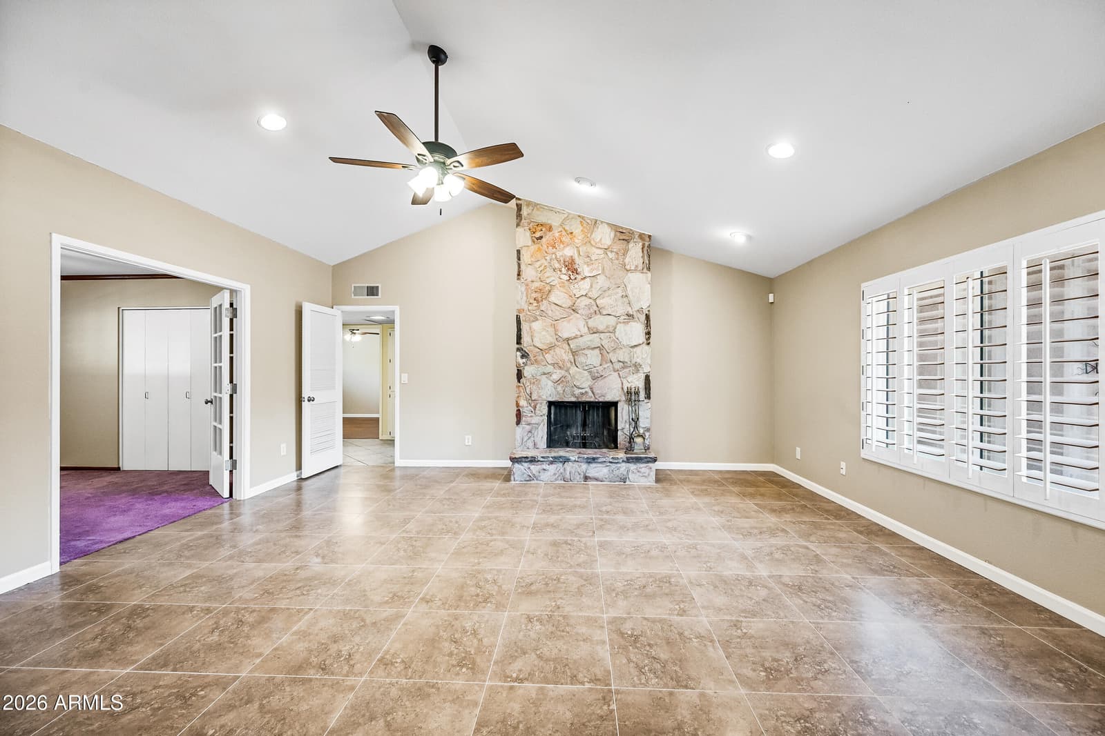 324 W WILLOW Avenue, Phoenix, AZ 85029 — photo 7 of 42