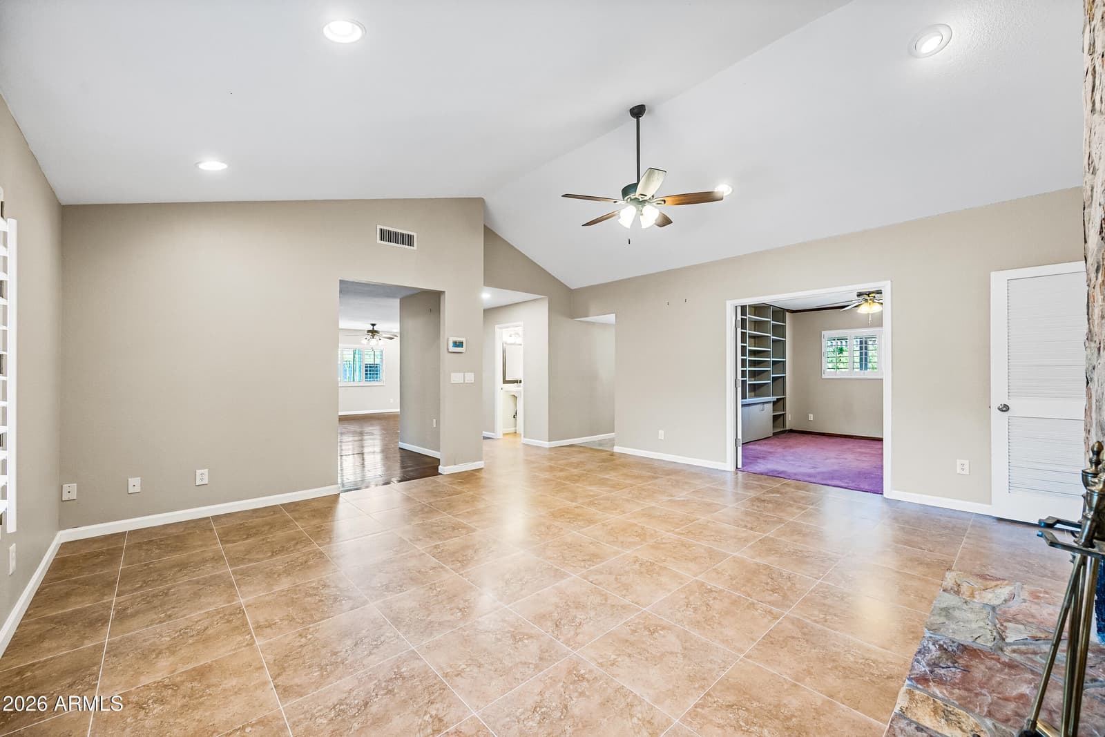 324 W WILLOW Avenue, Phoenix, AZ 85029 — photo 8 of 42