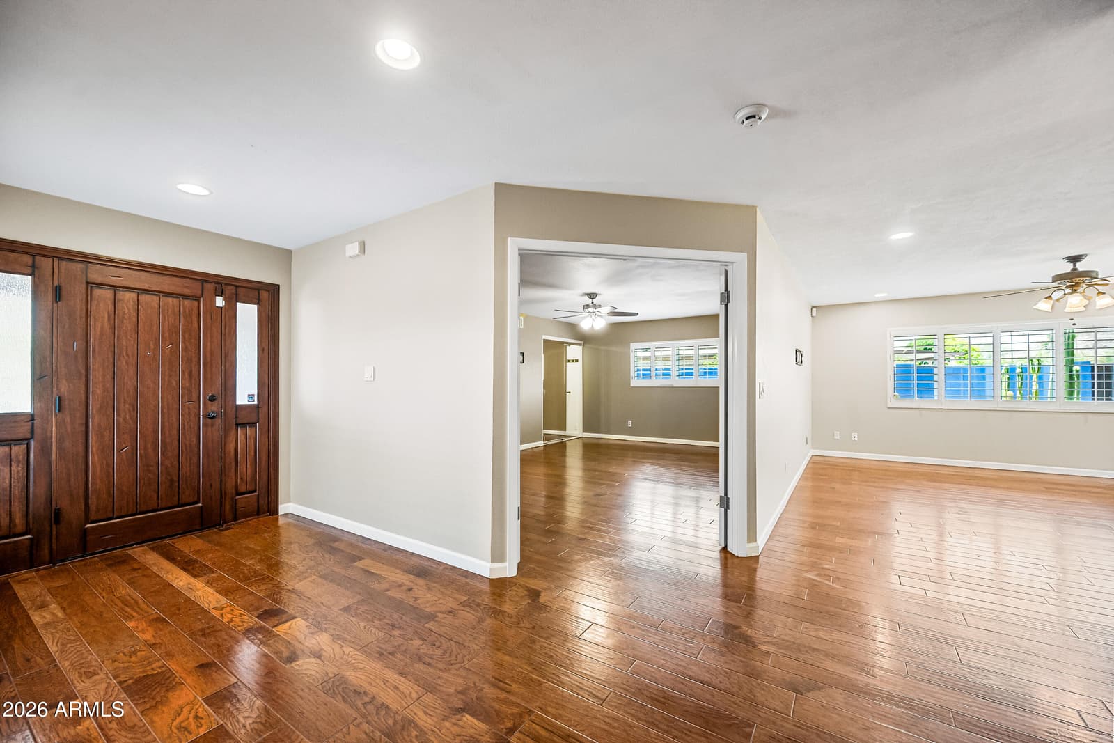 324 W WILLOW Avenue, Phoenix, AZ 85029 — photo 9 of 42