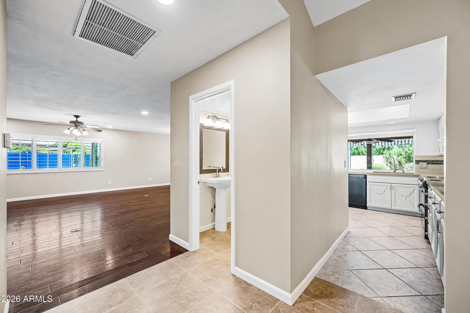 324 W WILLOW Avenue, Phoenix, AZ 85029 — photo 14 of 42