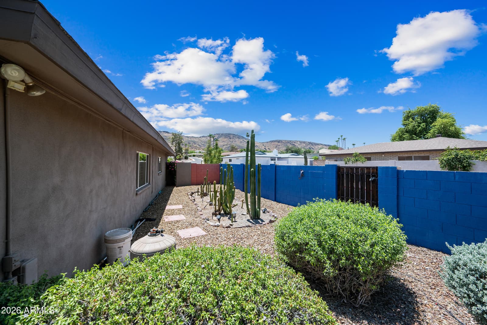 324 W WILLOW Avenue, Phoenix, AZ 85029 — photo 24 of 42