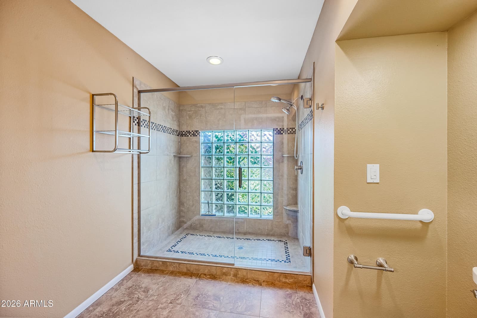 324 W WILLOW Avenue, Phoenix, AZ 85029 — photo 31 of 42