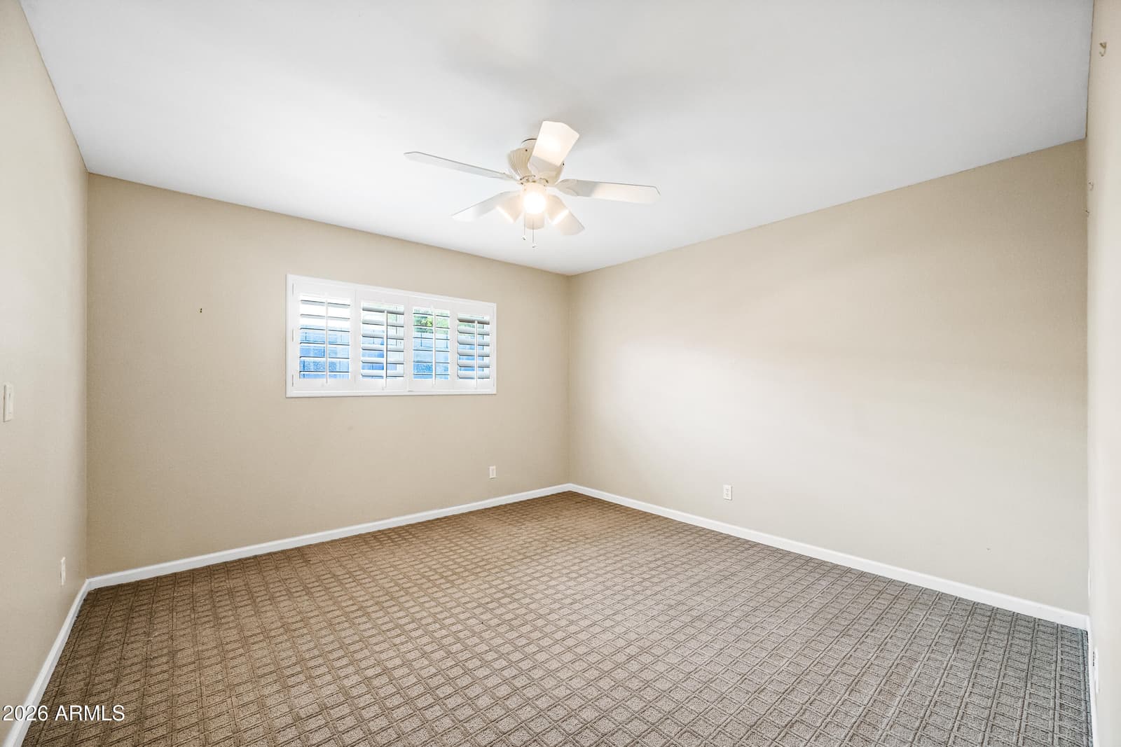 324 W WILLOW Avenue, Phoenix, AZ 85029 — photo 36 of 42