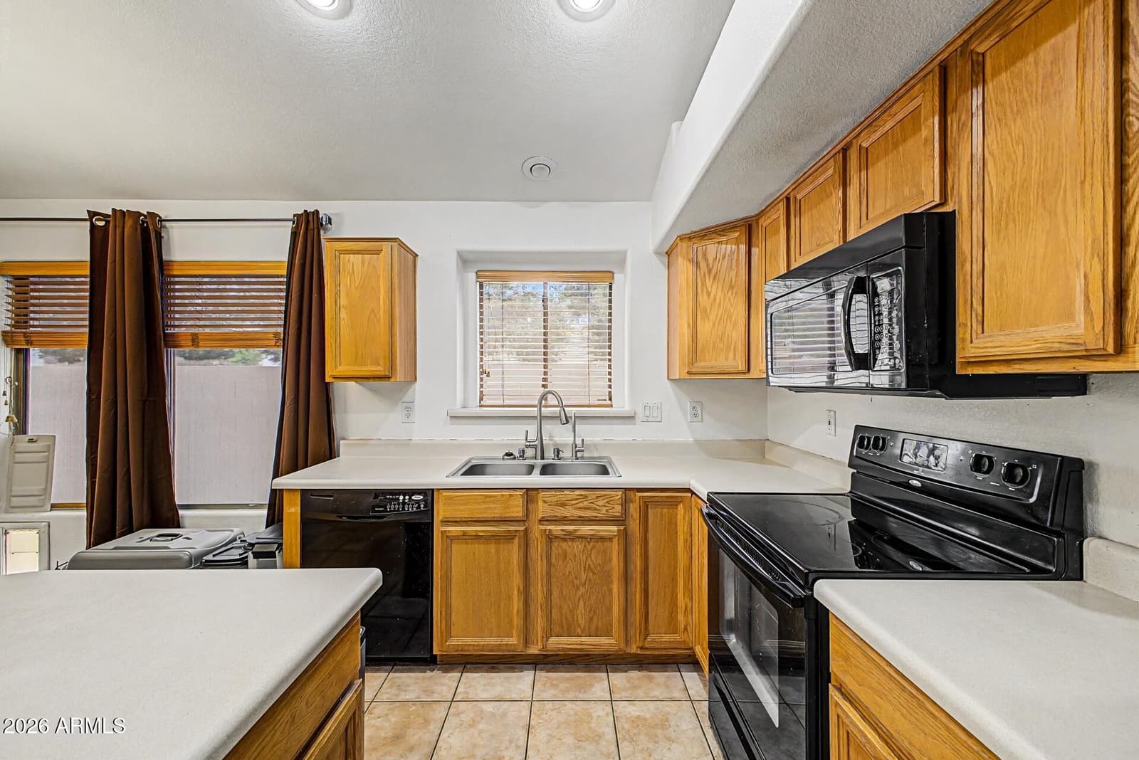 11213 W Vernon Avenue, Avondale, AZ 85392 — photo 9 of 42