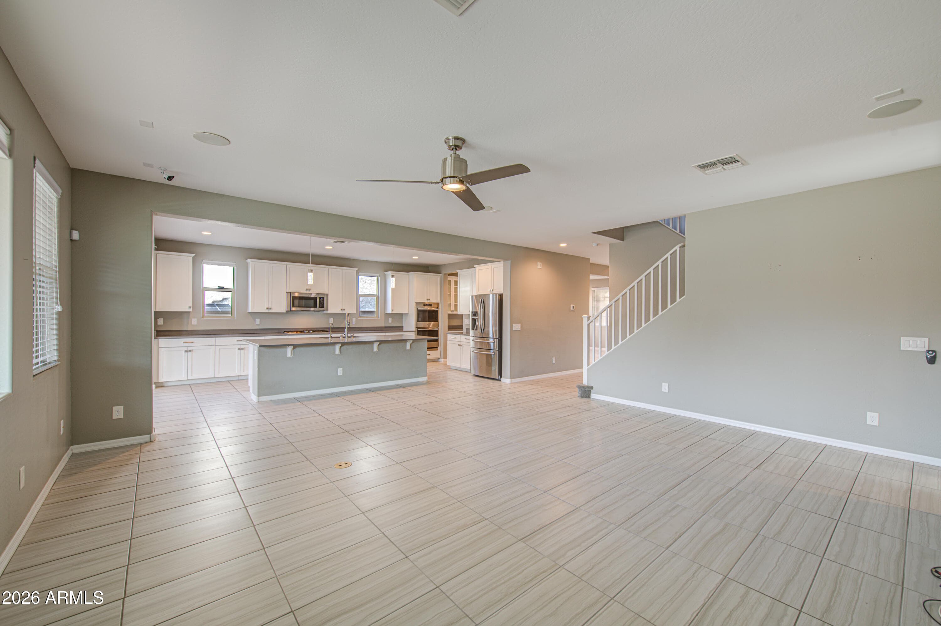 19040 W BECKER Lane, Surprise, AZ 85388 — photo 11 of 34