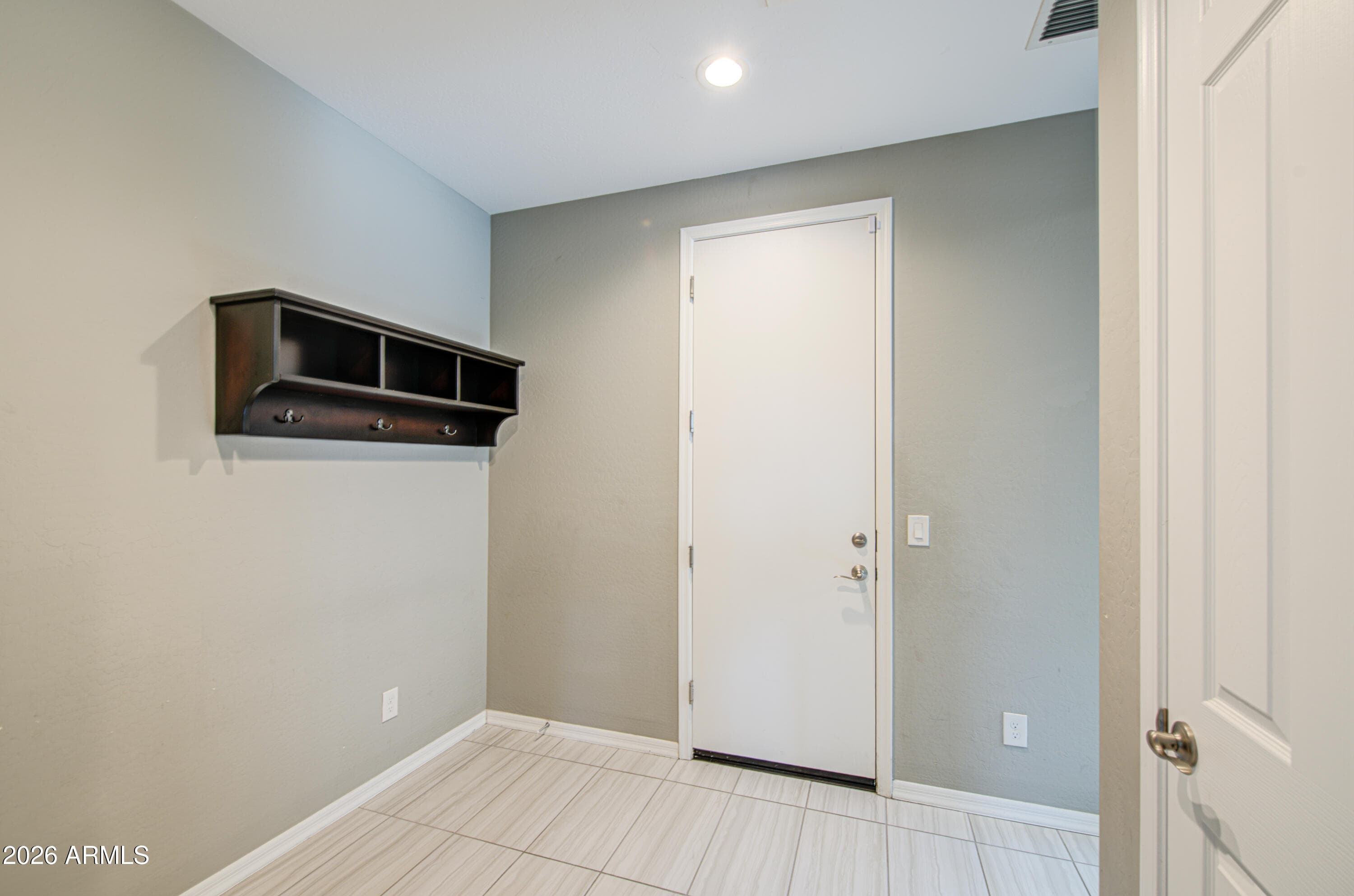 19040 W BECKER Lane, Surprise, AZ 85388 — photo 13 of 34