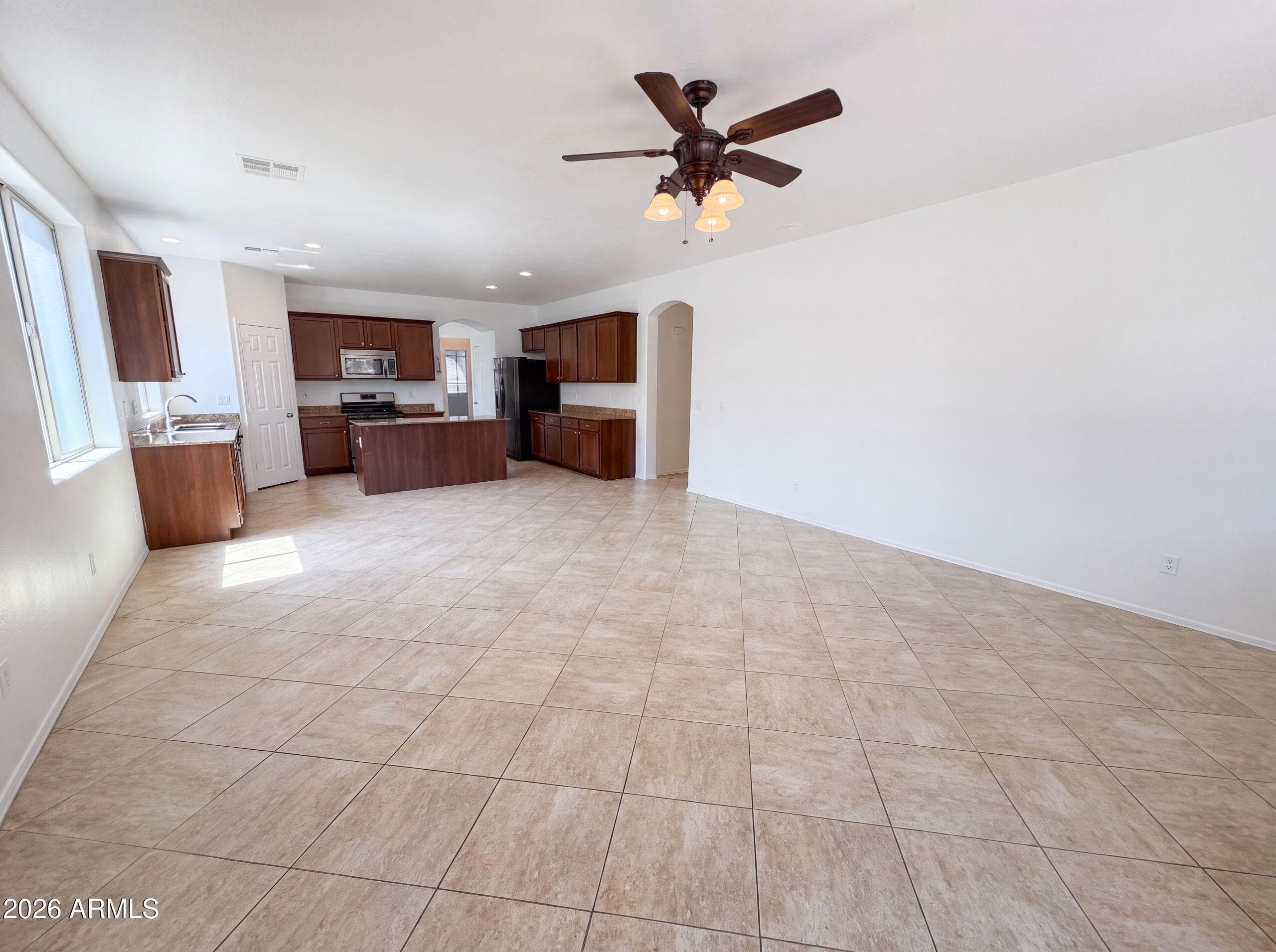 14559 W CORTEZ Street, Surprise, AZ 85379 — photo 3 of 31