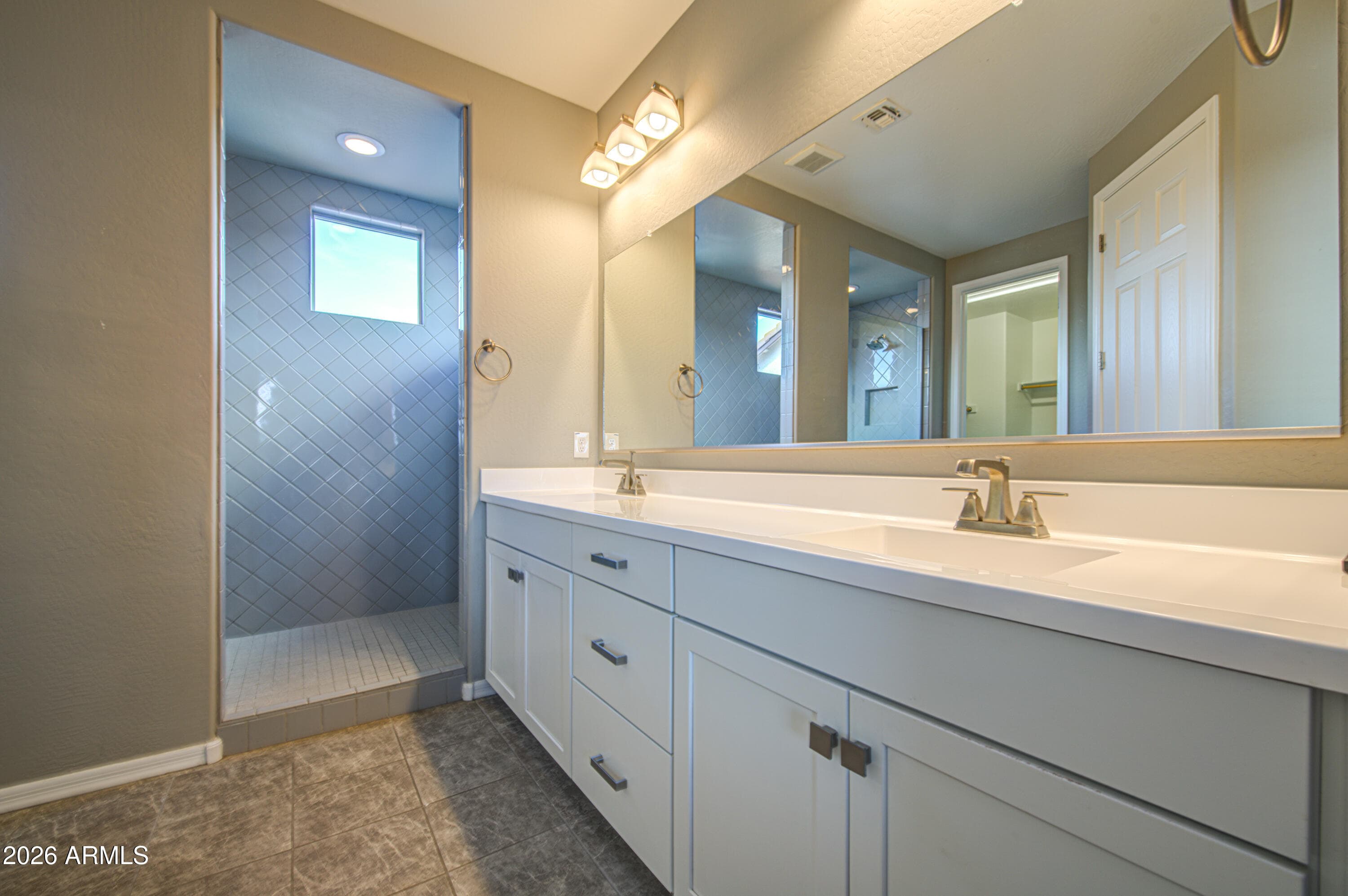 19040 W BECKER Lane, Surprise, AZ 85388 — photo 18 of 34