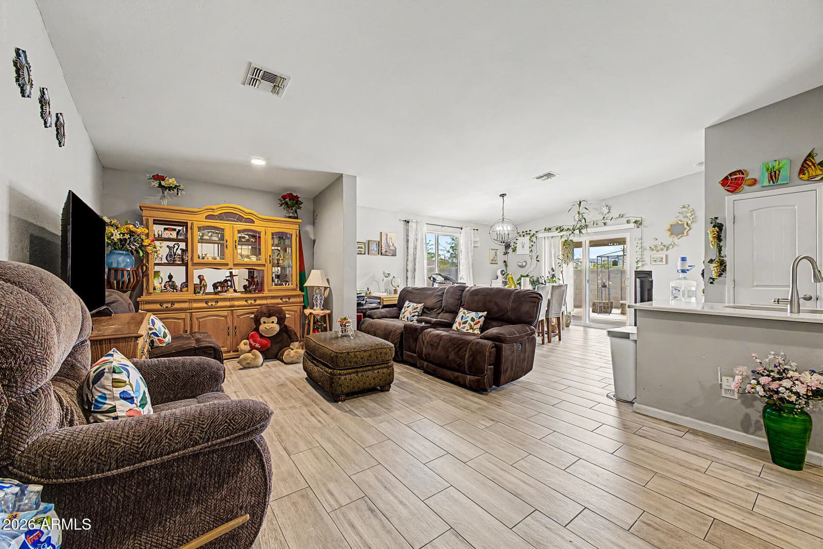 1939 E ENCINAS Lane, Phoenix, AZ 85040 — photo 4 of 32