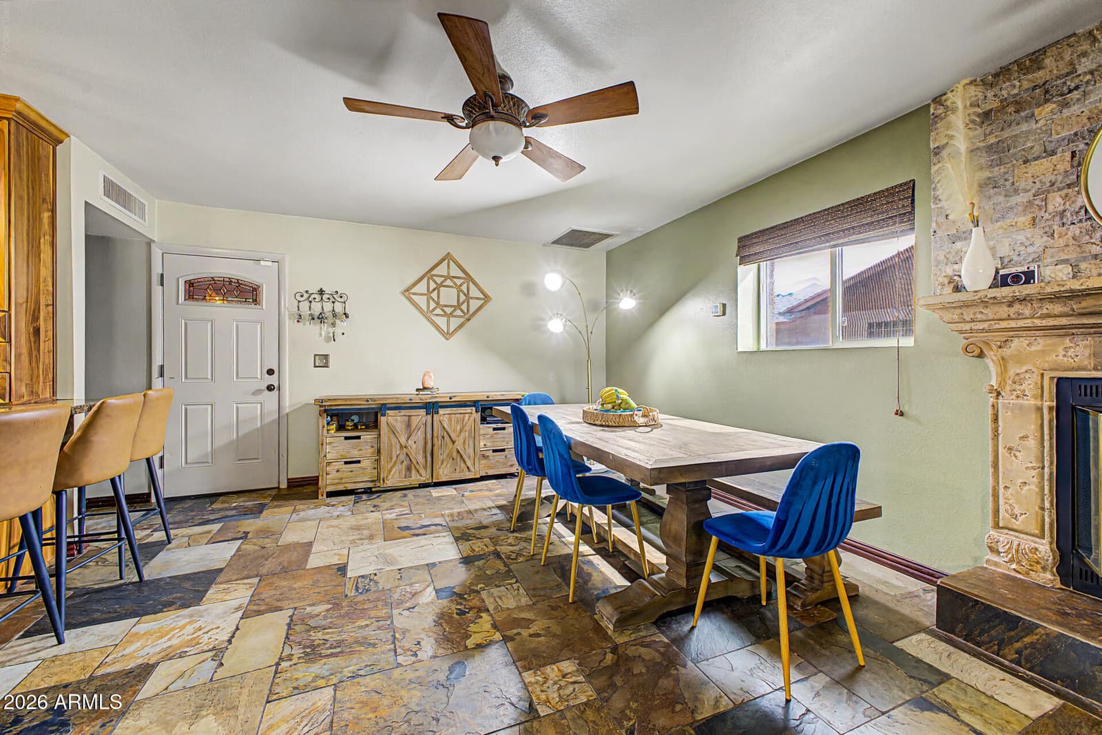 3228 W SUNNYSIDE Avenue, Phoenix, AZ 85029 — photo 11 of 37