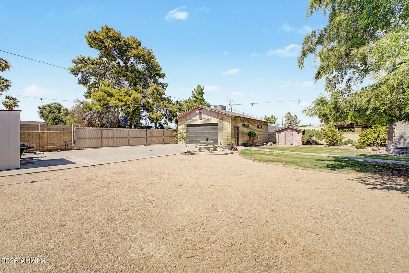 3228 W SUNNYSIDE Avenue, Phoenix, AZ 85029 — photo 32 of 37