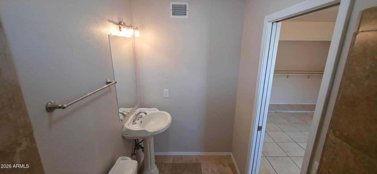 7540 W TURNEY Avenue, Phoenix, AZ 85033 — photo 27 of 47