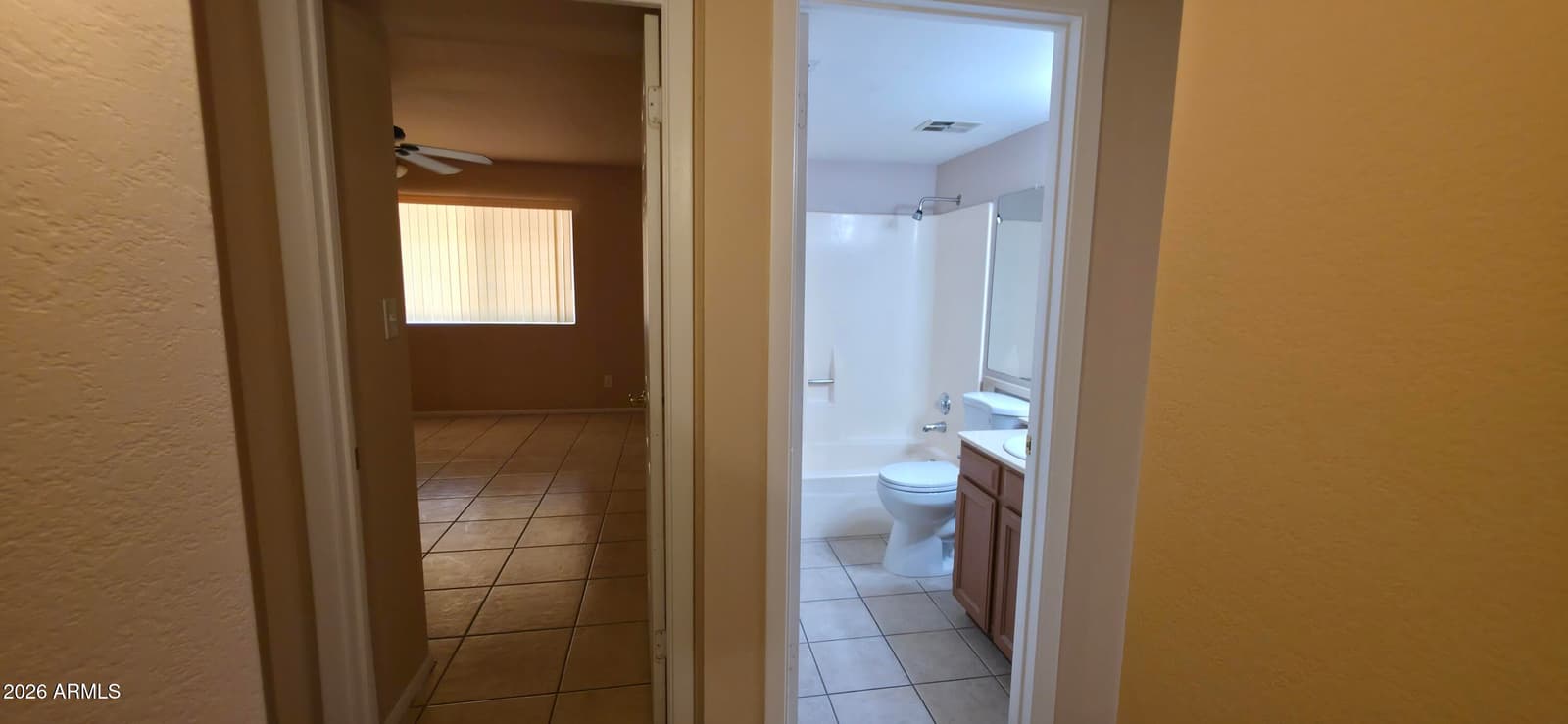 7540 W TURNEY Avenue, Phoenix, AZ 85033 — photo 32 of 47