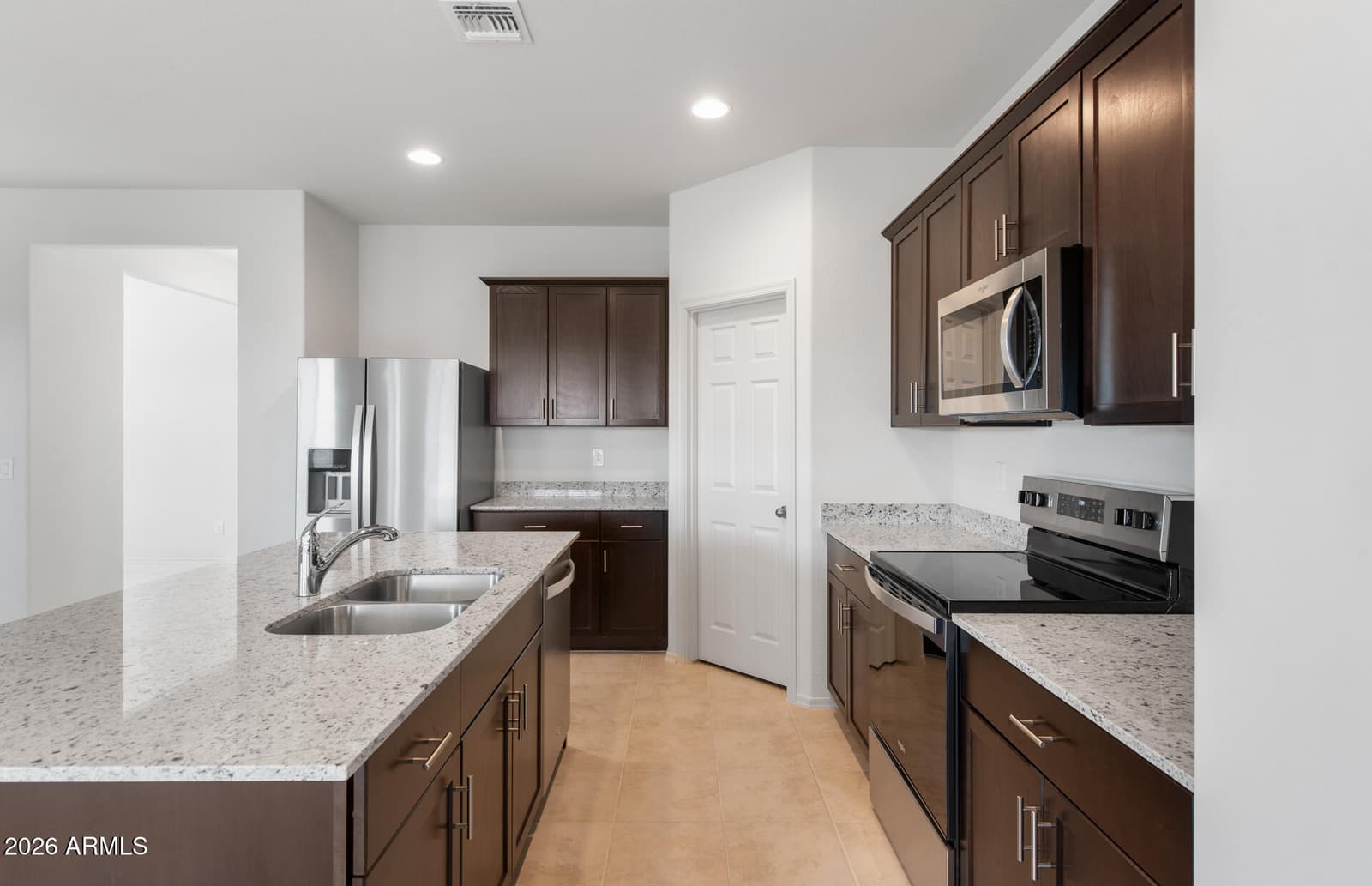 16490 N Ibis Way, Maricopa, AZ 85138 — photo 4 of 28