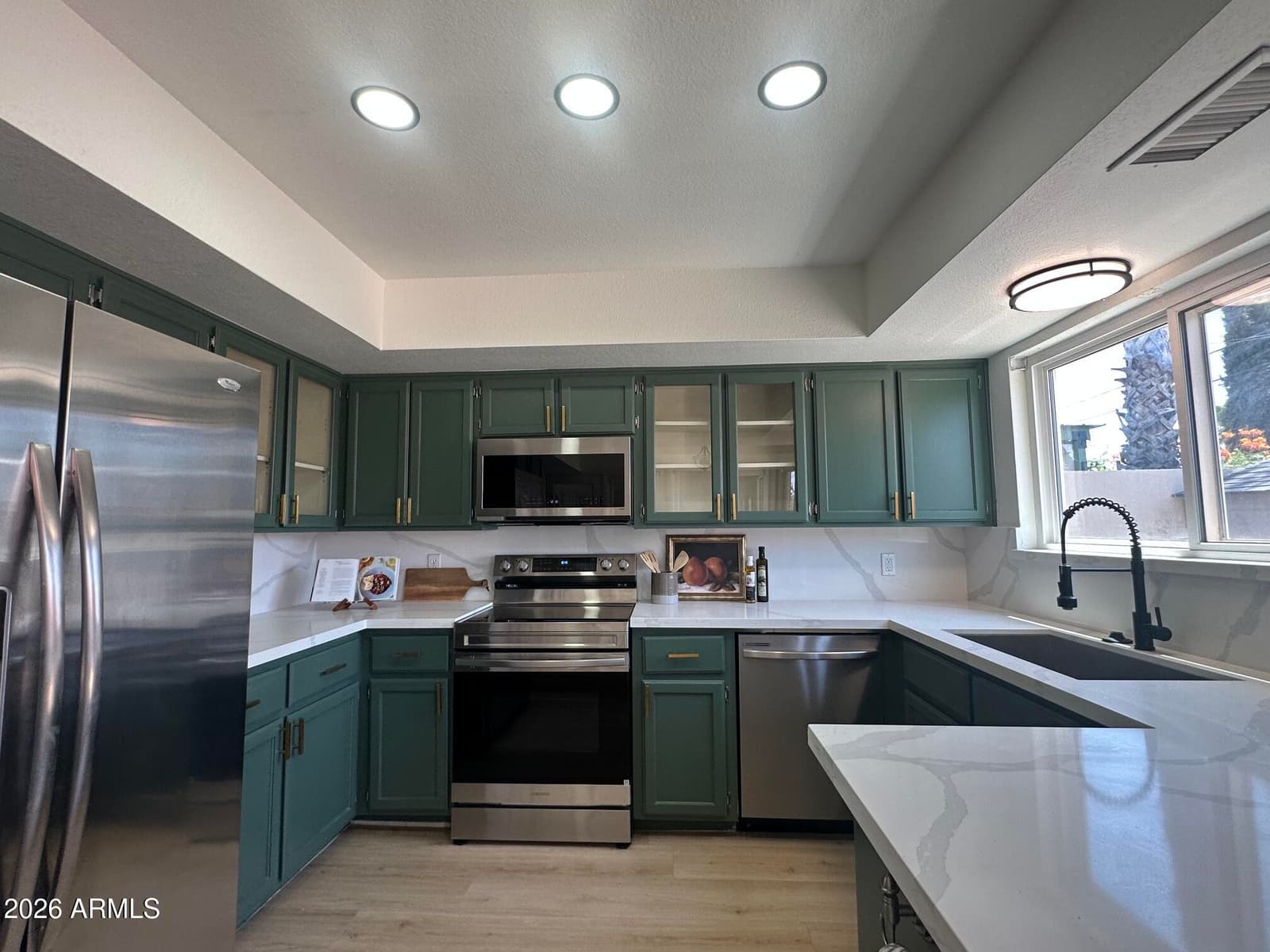 9947 E FORTUNA Avenue, Gold Canyon, AZ 85118 — photo 11 of 36