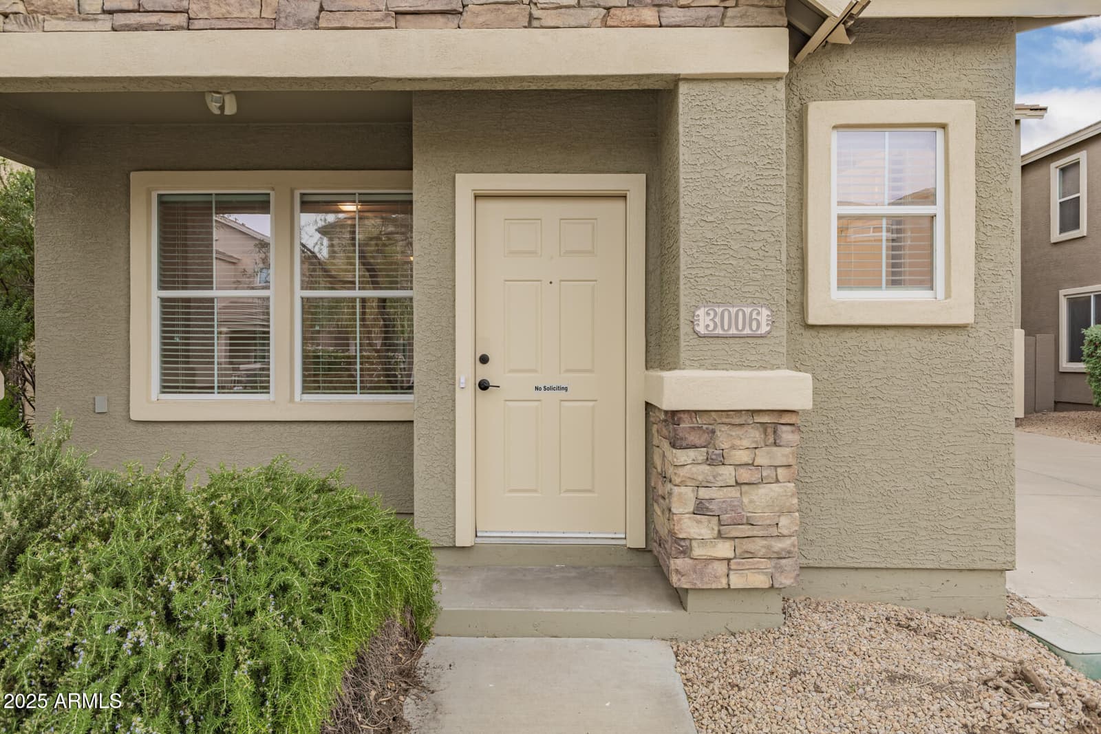 3006 W FERRUCCIO Place, Phoenix, AZ 85086 — photo 3 of 29