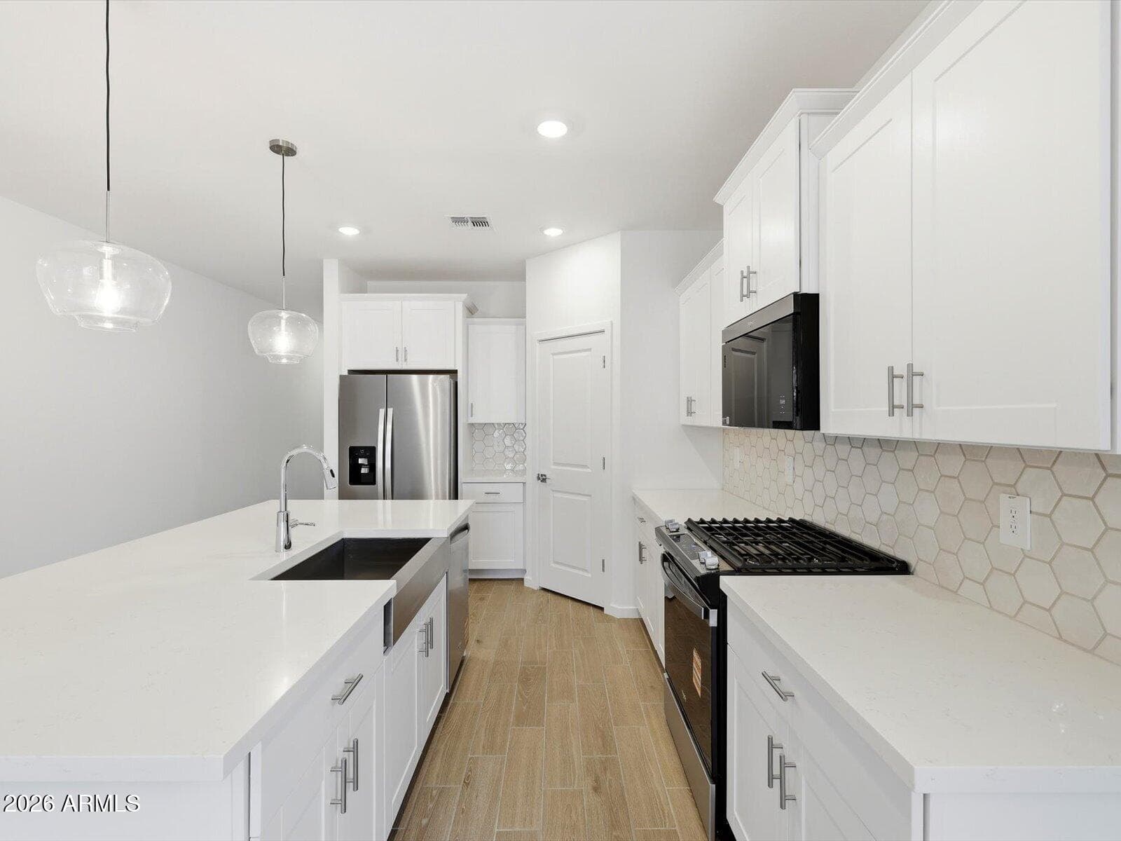 17842 W WASHINGTON Street, Goodyear, AZ 85338