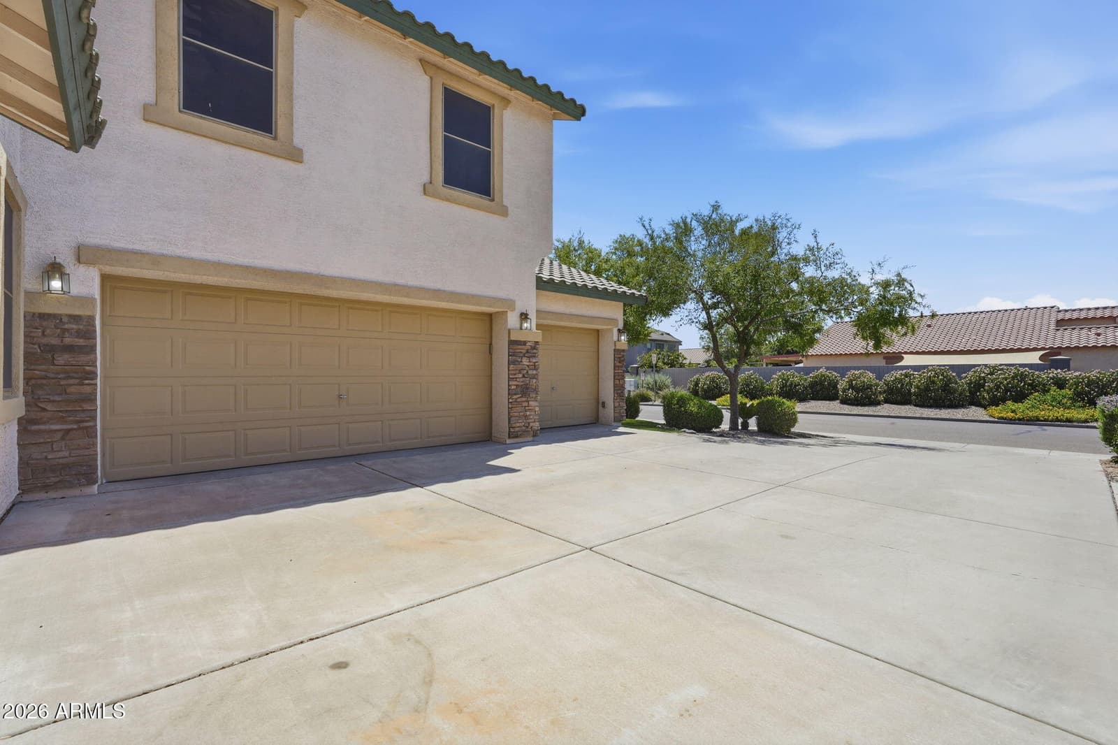 38301 N Carolina Avenue, San Tan Valley, AZ 85140 — photo 2 of 34