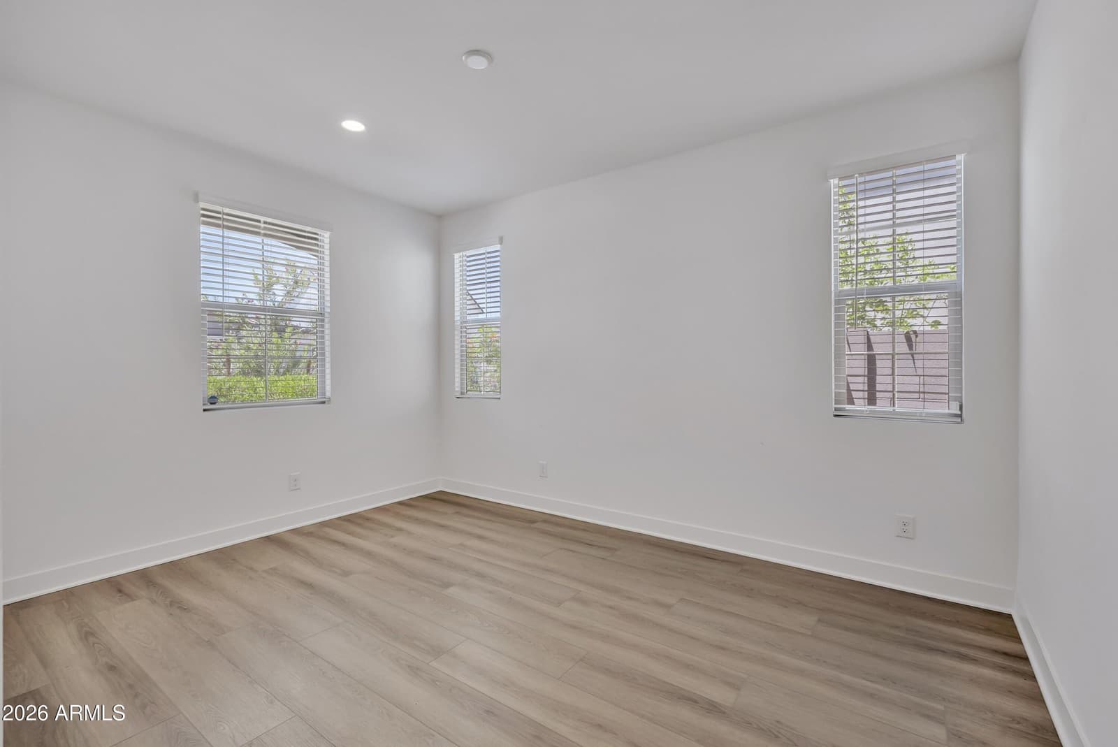 3298 W Garnet Street, San Tan Valley, AZ 85144 — photo 11 of 77