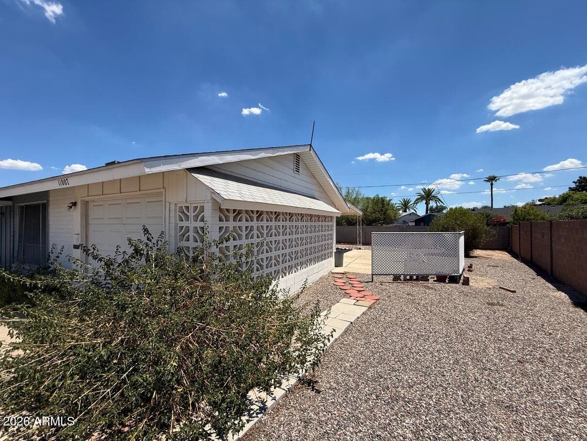 11007 W Florida Avenue, Sun City, AZ 85351 — photo 4 of 38
